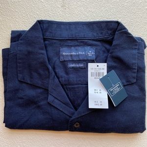 NWT Abercrombie Men’s Navy Linen Button Up Shirt